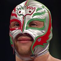 Mask: Silver w/ Green & Red