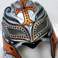 Mask: Silver w/ Black Nose