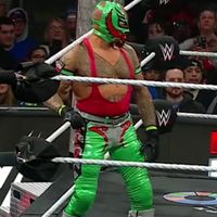 Tights, Tags: Green w/ Red